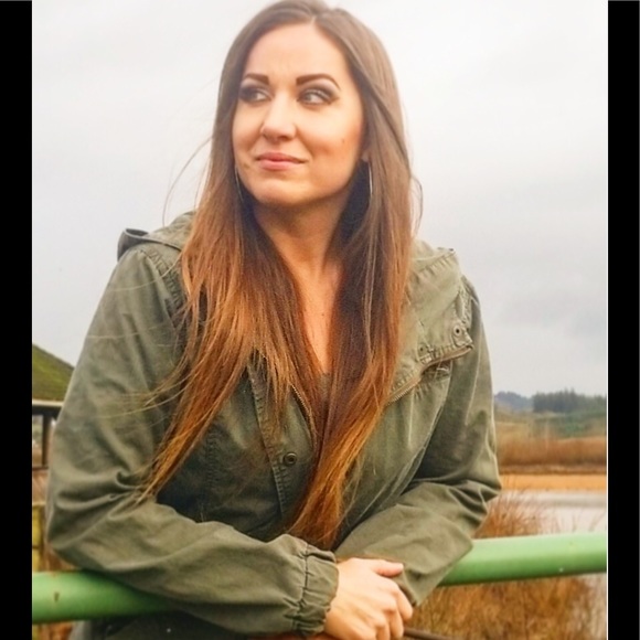 Forever 21 Green Jacket!!💚 - Picture 3 of 5